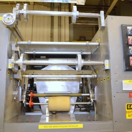 Sterling Manufacturing Model 1000 30 BPM Stretch Sleever Labeler