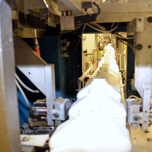 Sterling Manufacturing Model 1000 30 BPM Stretch Sleever Labeler