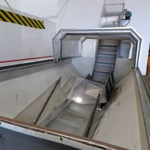 Bauer Bulk Bottle Live Bottom Hopper with Integrated Elevator