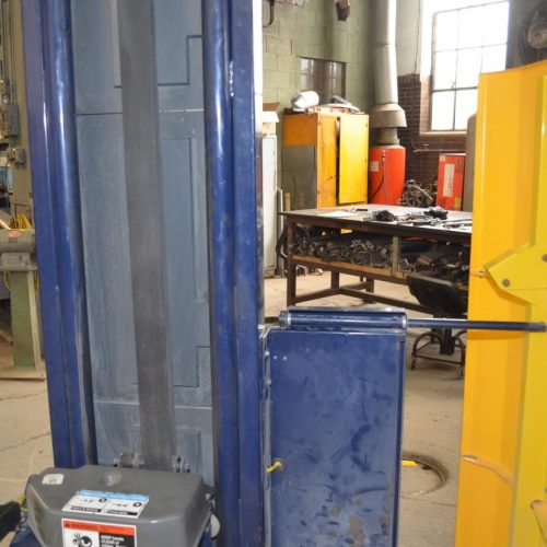 Lantech Model S400 35 LPH Straddle Style Pallet Stretch Wrapper