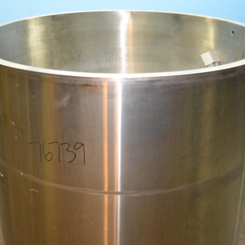 700 Gallon S/S Vertical Single Wall Insulated Tank