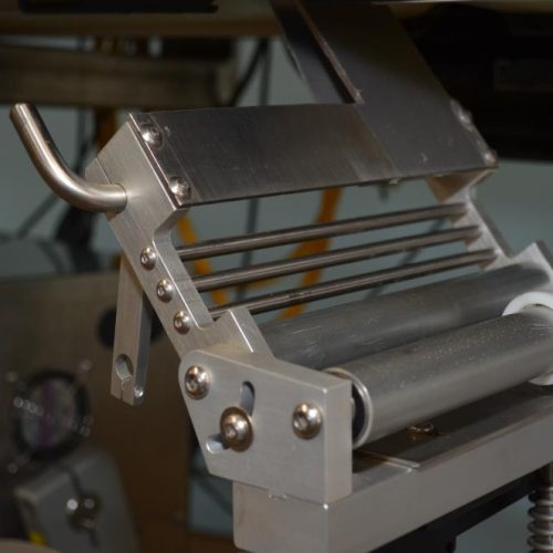 QLC High Speed Servo Driven Bottom Labeler with Label Aire 3115 Redundant Heads