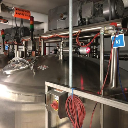 2,500 Gallon Feldmeier S/S Jacketed Sweep Scrape Agitated Tank