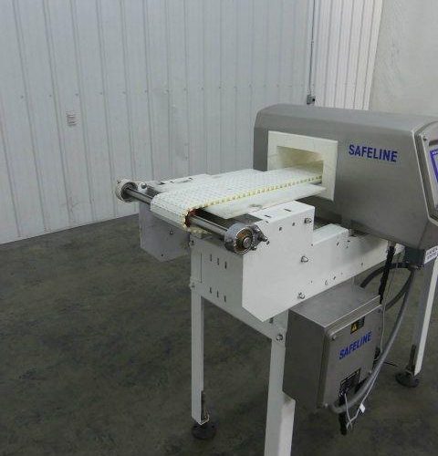 Mettler Toledo Safeline S/S 8 in W x 4 in H Aperture Conveyorized Metal Detector