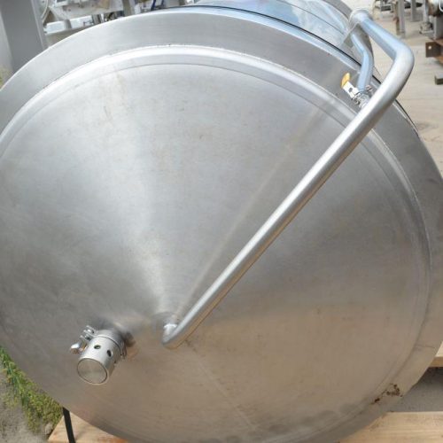 8.5 BBL Cote Manufacturing Vertical S/S Jacketed Brite Tank