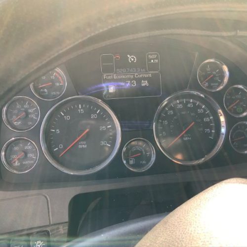 2015 Kenworth Model T880 Tandem Axle Tractor