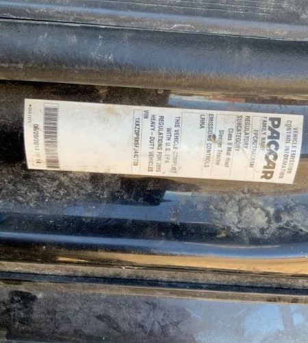 2015 Kenworth Model T880 Tandem Axle Tractor