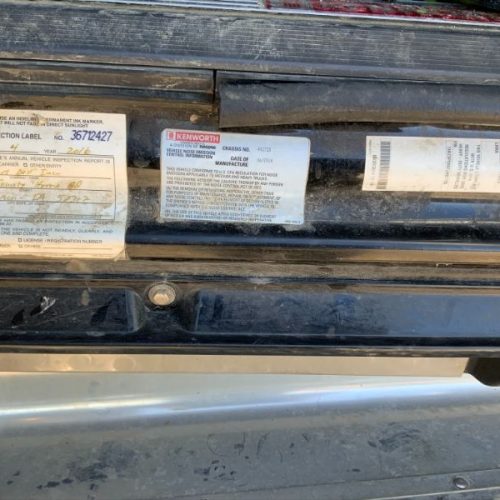 2015 Kenworth Model T880 Tandem Axle Tractor