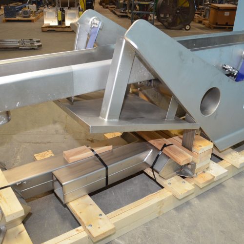 Key Technology Model S114322 Iso-Flow 12 in W x 102 in L S/S Vibratory Conveyor