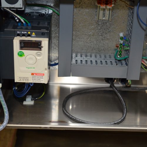 Mettler Toledo Safeline Model SL1500 7 3/4 in W x 2 3/4 in H Aperture Metal Detector