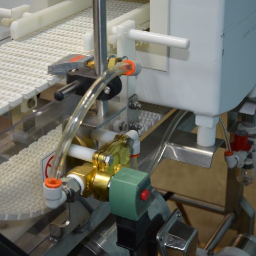 Mettler Toledo Safeline Model SL1500 7 3/4 in W x 2 3/4 in H Aperture Metal Detector