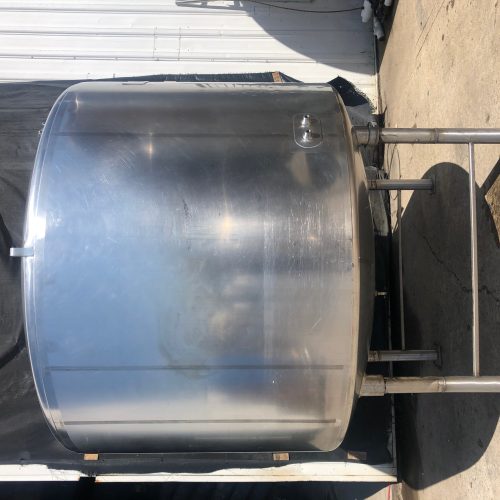 1,600 Gallon Mueller Model E 316 S/S Vertical Jacketed Pressure Tank with Agitator