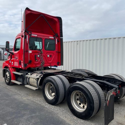 2020 Freightliner Cascadia 126 Day Cab Semi Tractor