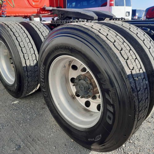 2019 Freightliner Cascadia 126 Sleeper Semi Tractor