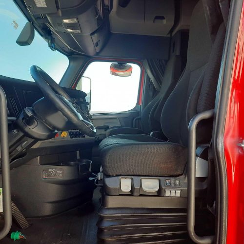 2019 Freightliner Cascadia 126 Sleeper Semi Tractor