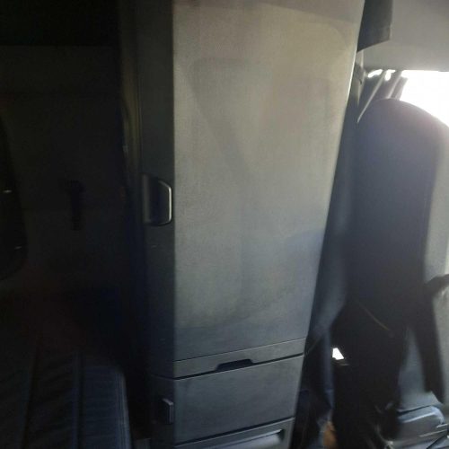 2019 Freightliner Cascadia 126 Sleeper Semi Tractor