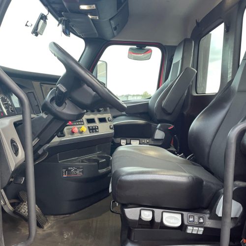 2020 Freightliner Cascadia 126 Day Cab Semi Tractor