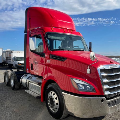 2020 Freightliner Cascadia 126 Day Cab Semi Tractor