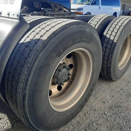 2020 Freightliner Cascadia 126 Sleeper Semi Tractor