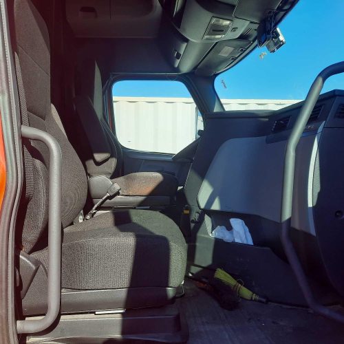 2020 Freightliner Cascadia 126 Sleeper Semi Tractor