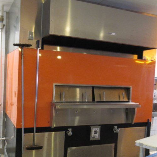 Loeb auction pizza restaurant chain