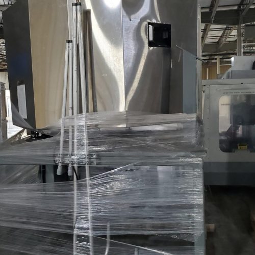 US Bottlers Model FM3078 / RC1026 Monoblock 200 BPM Rotary Filler and Capper with Cap Sorter