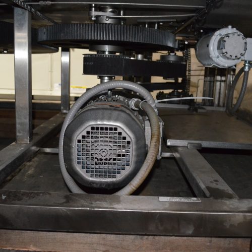 US Bottlers Model FM3078 / RC1026 Monoblock 200 BPM Rotary Filler and Capper with Cap Sorter