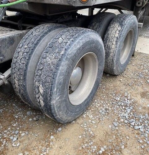 Kenworth T680 Truck Tractor, Sleeper Cab Condo Type (White)