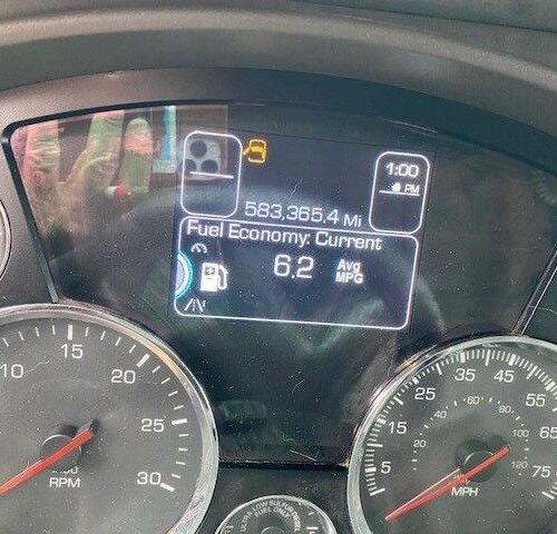 Kenworth T680 Truck Tractor, Sleeper Cab Condo Type (White)