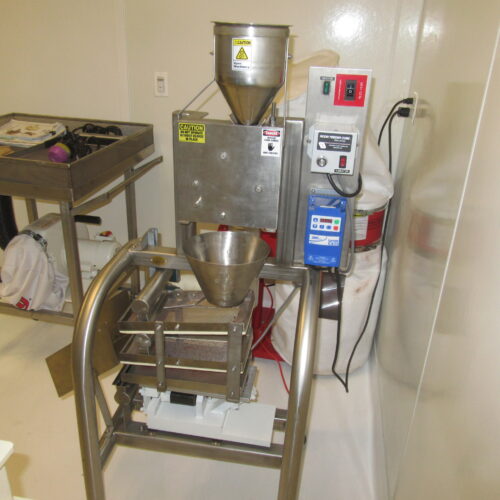 Cacao Cucina Model WINN15, 15 kg Capacity Manually Fed Cocoa Bean Mini-Winnower with Dust Collector