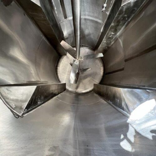 1,400 Gallon Capacity Roben Vertical Jacketed Agitated S/S Mix Tank