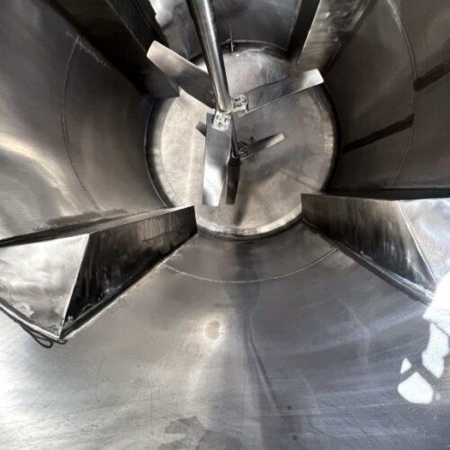 1,400 Gallon Capacity Roben Vertical Jacketed Agitated S/S Mix Tank