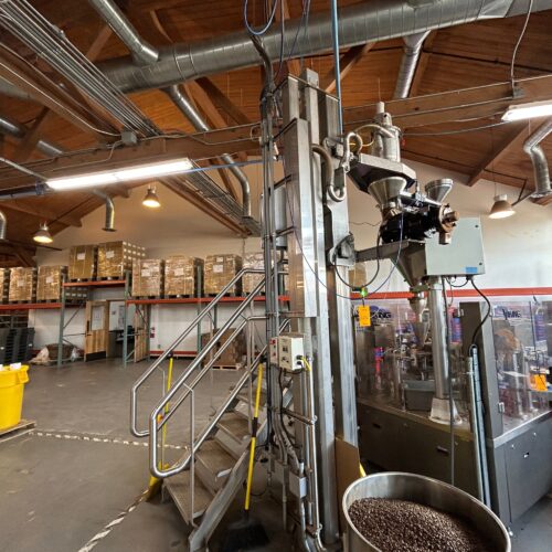 Pneu-Con Pneumatic Feeding System with Vertical Conveying System, Whisper Loader Kit and Integrated Mechanical Gantry