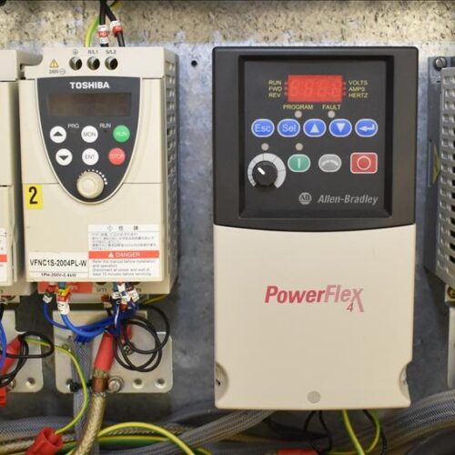 Accraply Model 650VF High Speed 650 CPM Shrink Sleeve Label Applicator with Heat Shrink Tunnel