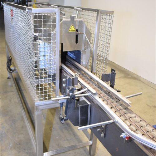 Accraply Model 650VF High Speed 650 CPM Shrink Sleeve Label Applicator with Heat Shrink Tunnel