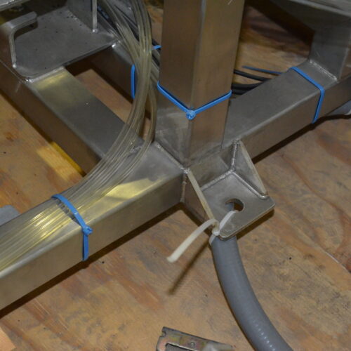 Nvenia Ohlson Model 4M2PIVSS (4) Lane S/S Linear Scale.