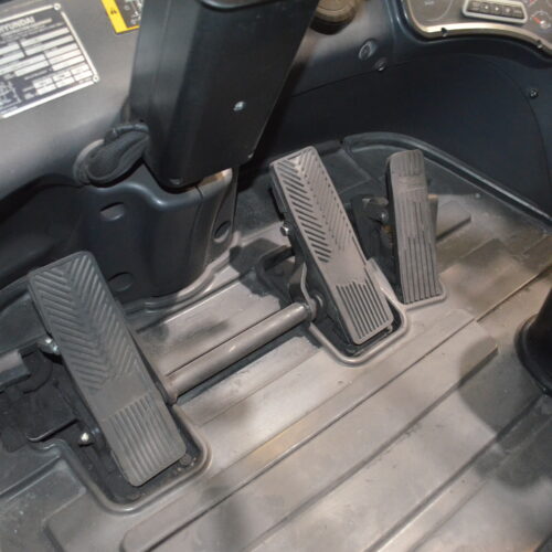 Hyundai Model 70D9 15,500 Pound Capacity Diesel-Powered Forklift Truck