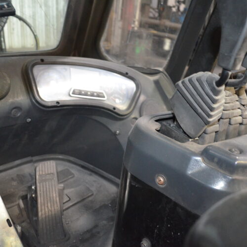 Hyundai Model 70D9 15,500 Pound Capacity Diesel-Powered Forklift Truck