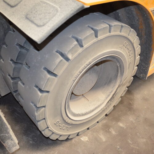 Hyundai Model 70D9 15,500 Pound Capacity Diesel-Powered Forklift Truck,