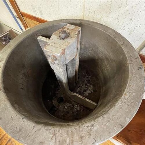 Smith 100/100 Pound Over and Under Chocolate Melter