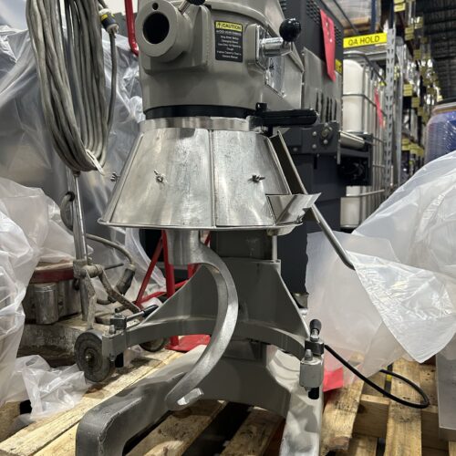 Globe Model SP20 20 Quart Planetary Mixer with Stainless Steel Bowl and Mixer Attachments