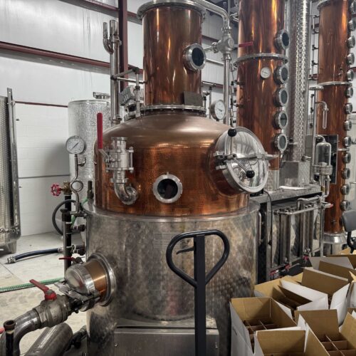 Arnold Holstein Model SH1200 705 Liter Cylindrical Neck Copper Waterbath Pot Still