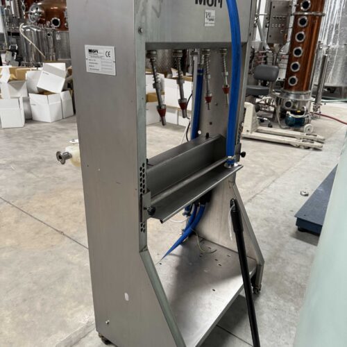 Mori Model Rigma CT/H 980 4-Spout Tabletop Stainless Steel Gravity Filler