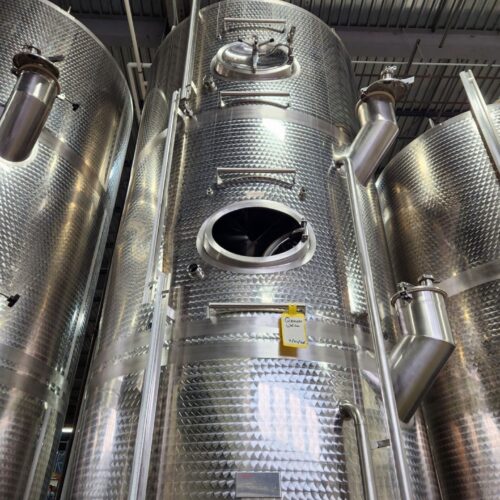 14,000 Liter (3,700 Gallon) Total Capacity Vinquip Vertical Jacketed Stainless Steel Beverage Tank