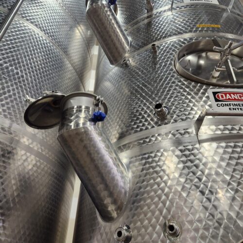 10,900 Liter (2,900 Gallon) Vinquip Stainless Steel Beverage Tank Jacketed