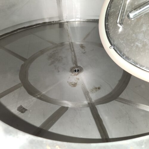 10,900 Liter (2,900 Gallon) Vinquip Stainless Steel Beverage Tank Jacketed