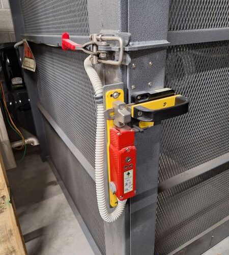 Ska Fab Depalletizer with Associated Conveyors