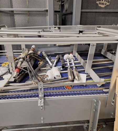 Ska Fab Depalletizer with Associated Conveyors