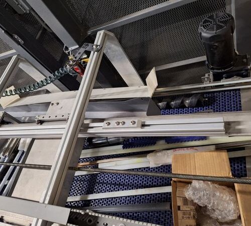 Ska Fab Depalletizer with Associated Conveyors