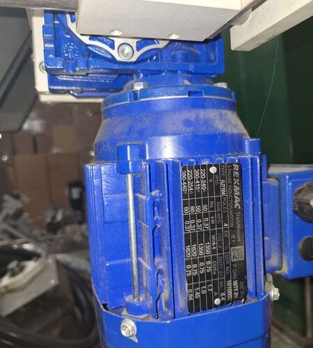 SleeveSeal Model SSL100 Stainless Steel High-Performance Vertical Sleeve Labeler